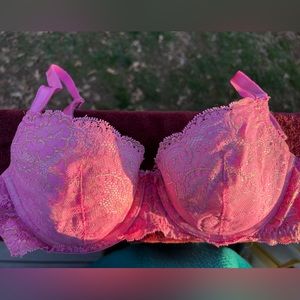 Victoria’s Secret lace pink bra 34D